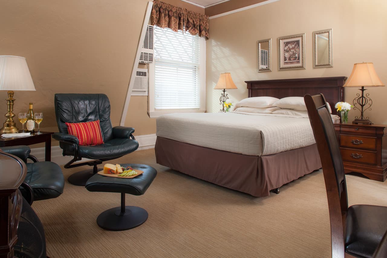 Bronze room sleeping area